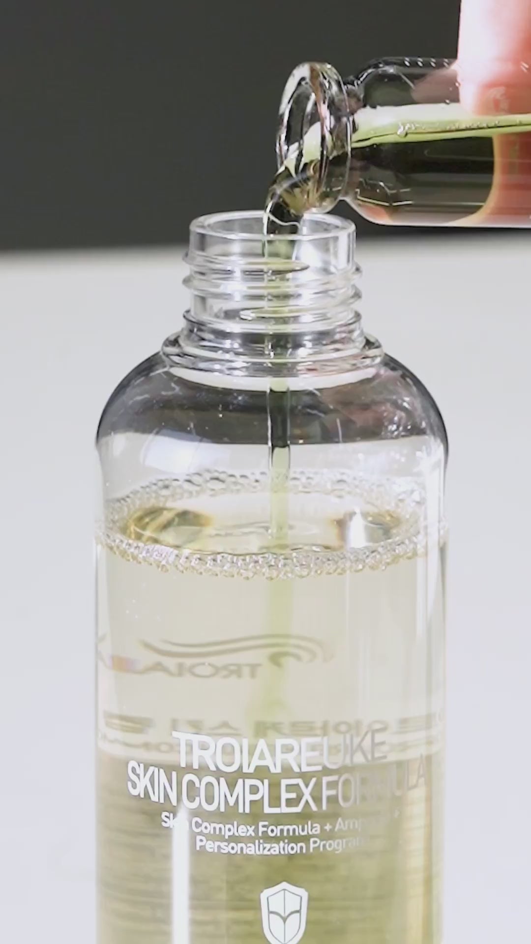 トロイアルケ カクテルアンプル緑 グリーン TROIAREUKE】グリーンアンプルスプレー200ml【モイスチャ